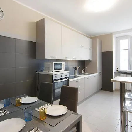 Center Apartment *